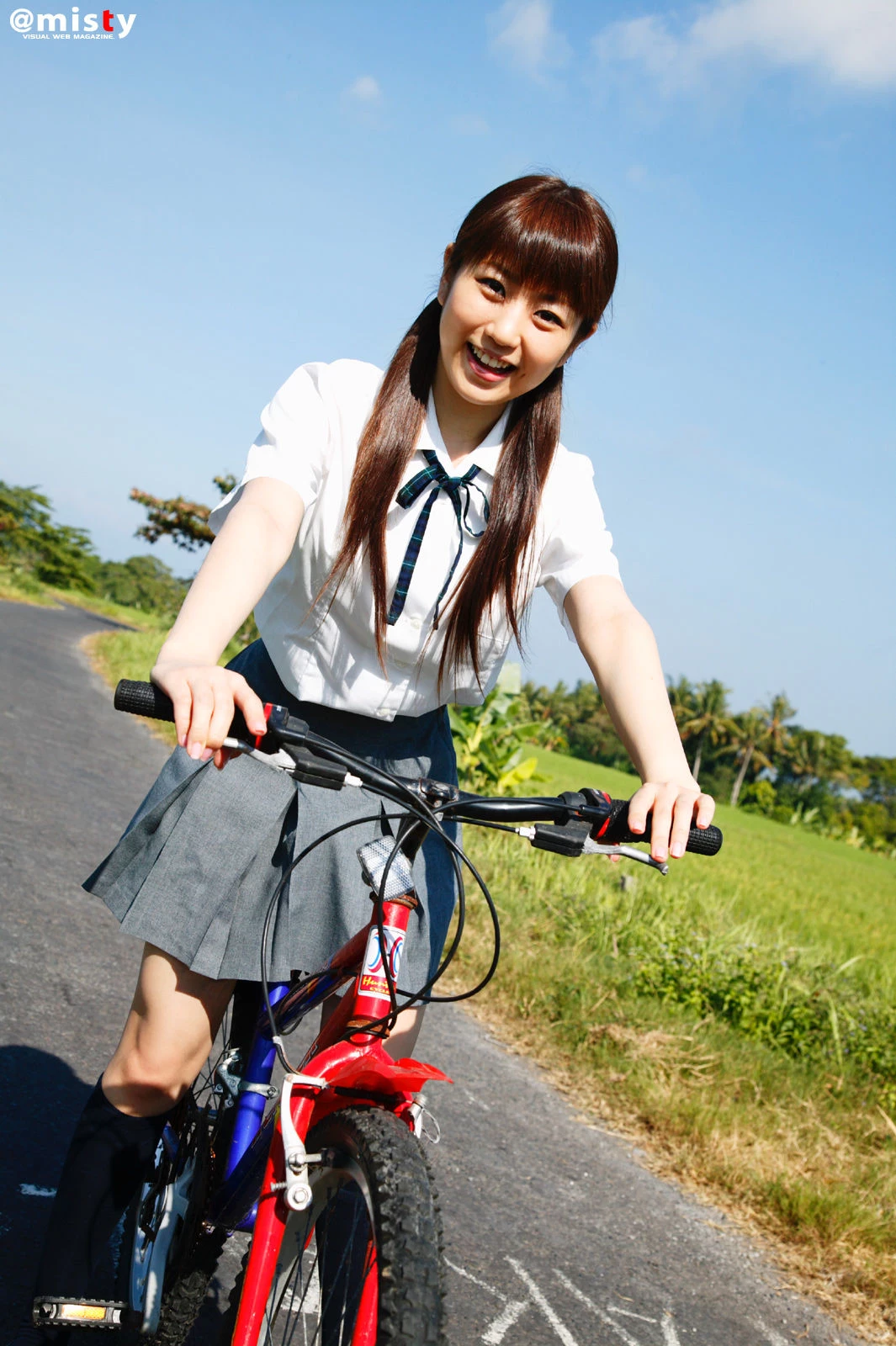 30637150.webp