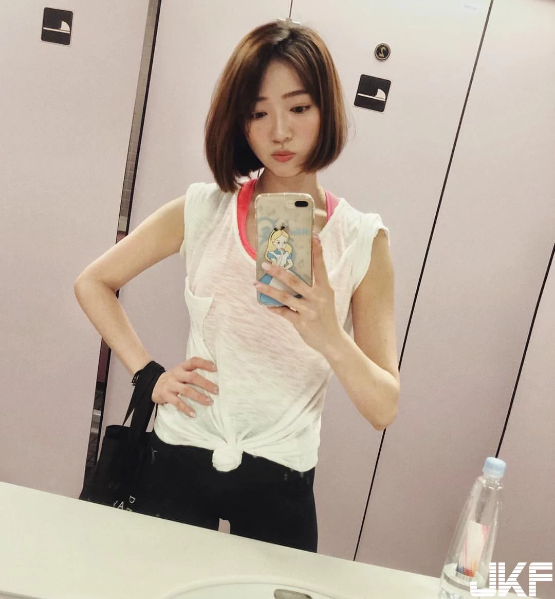 4787017.webp