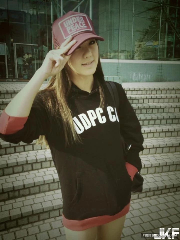 7233891.webp