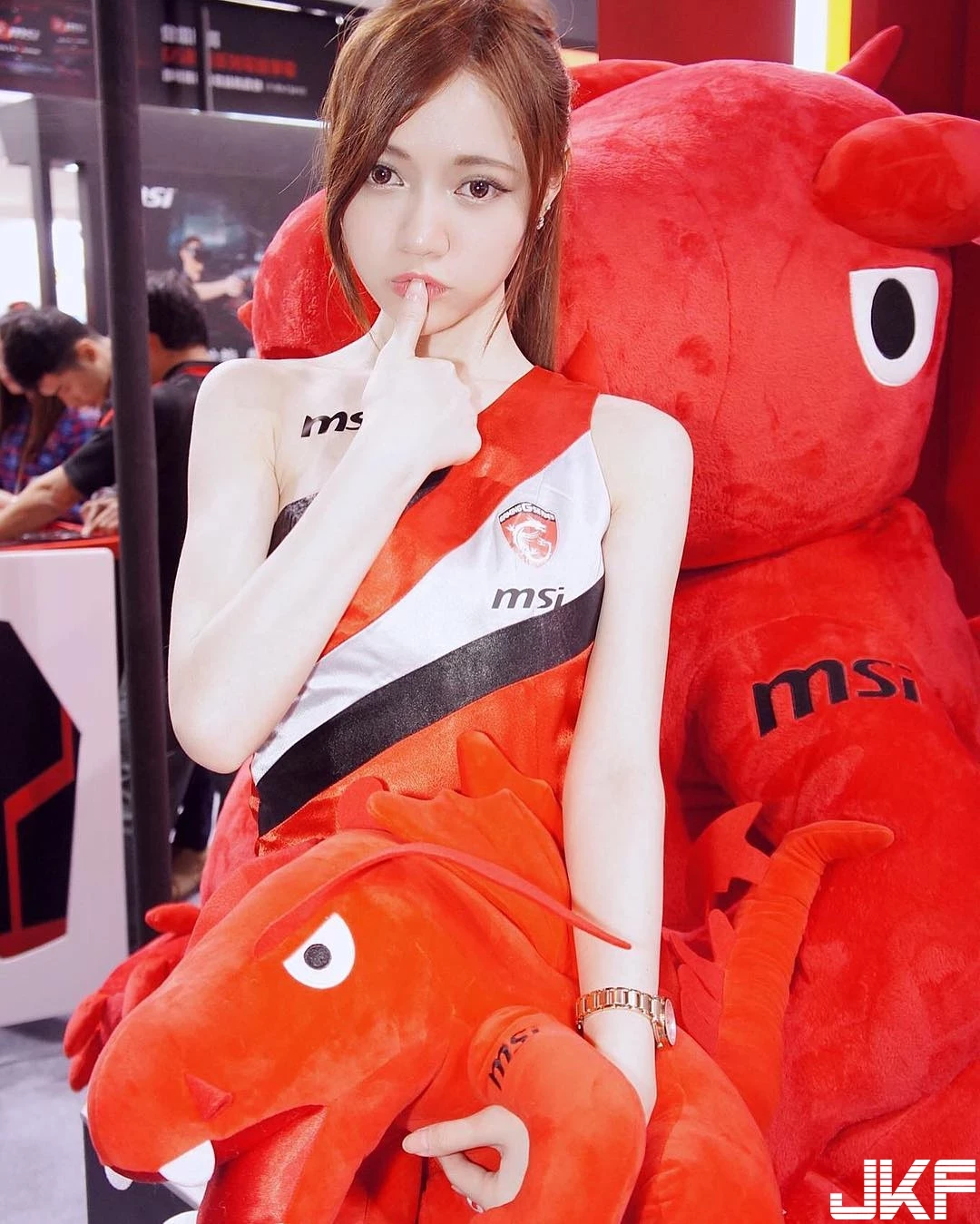 16809940.webp