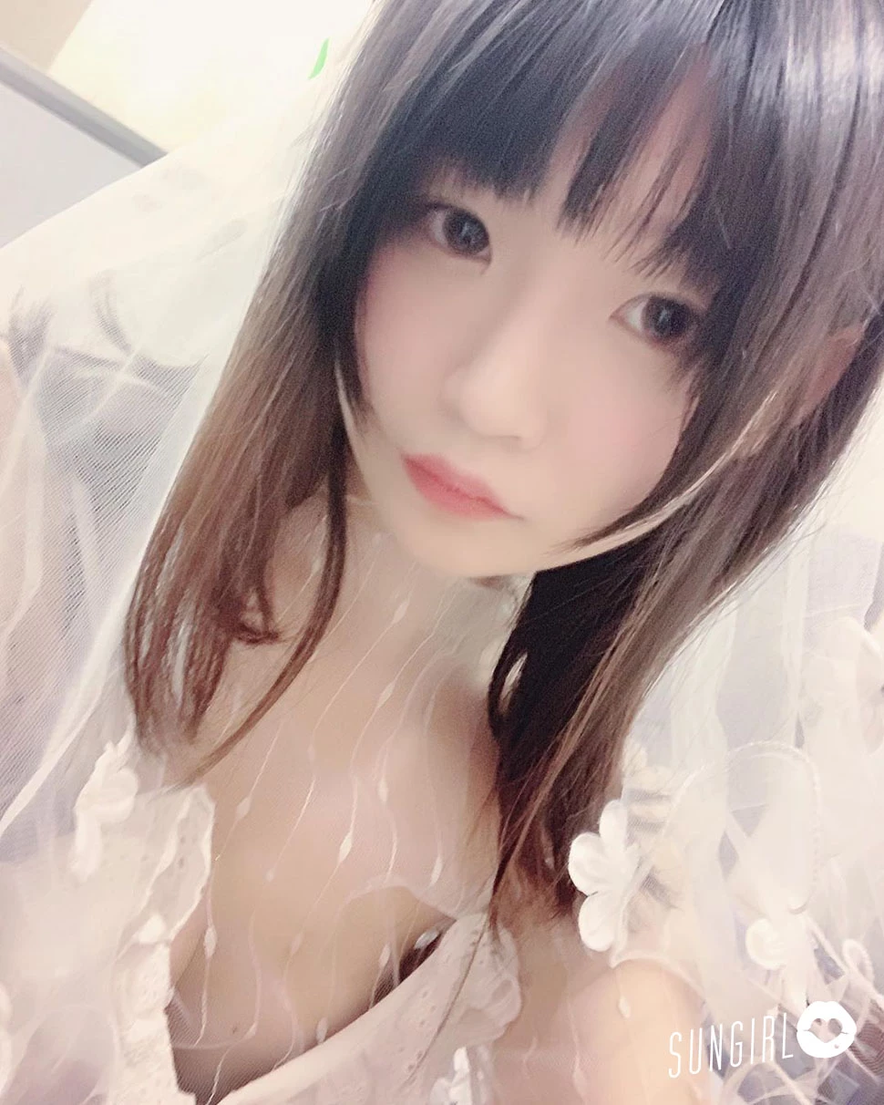 4055615.webp