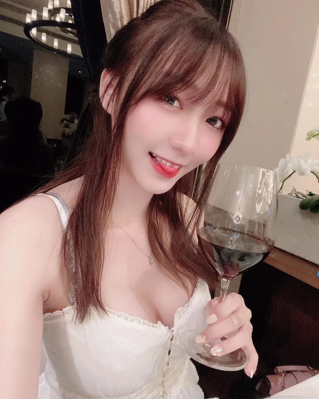 23026707.webp