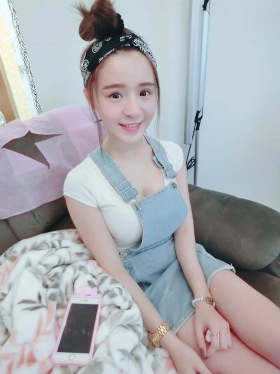 16801367.webp