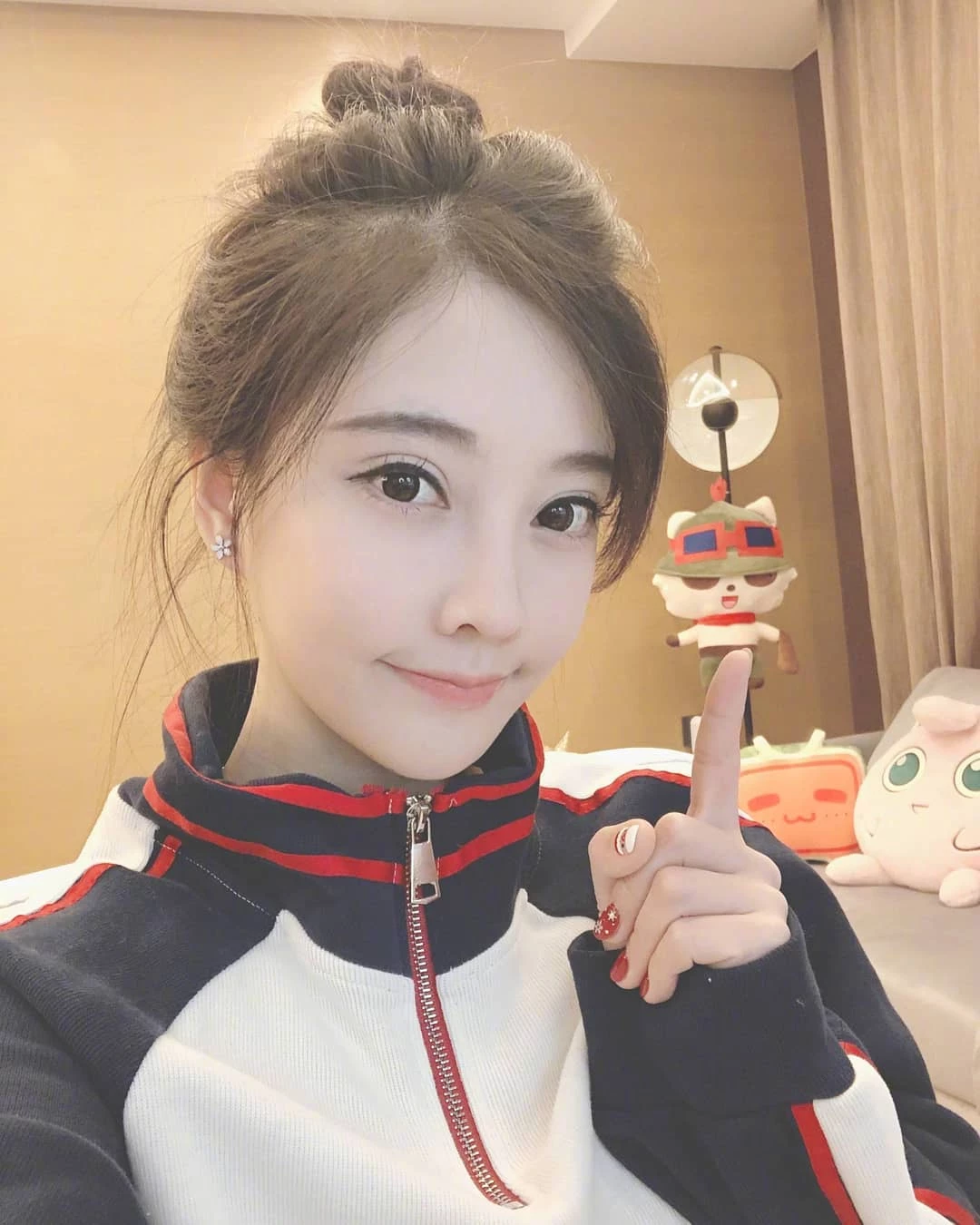 3941889.webp
