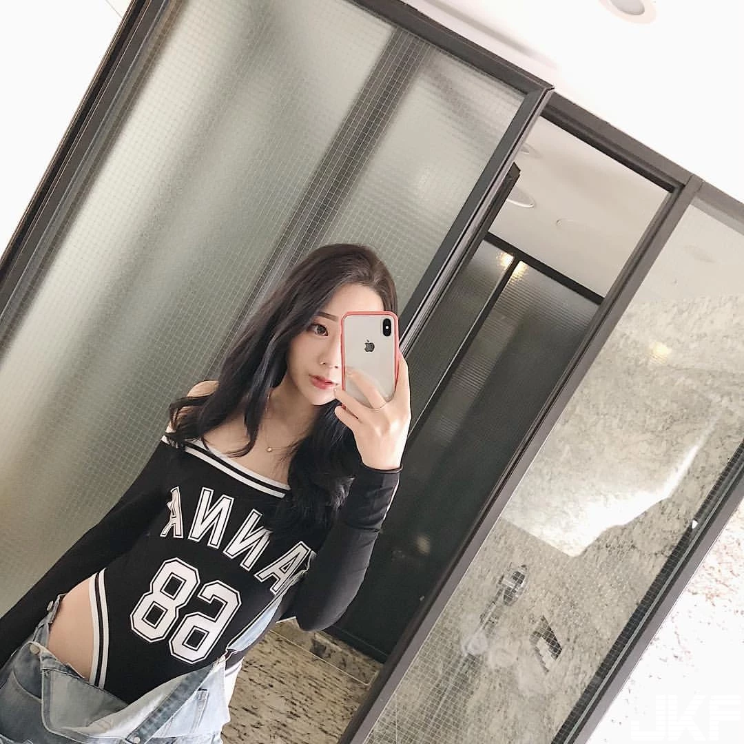 4787184.webp