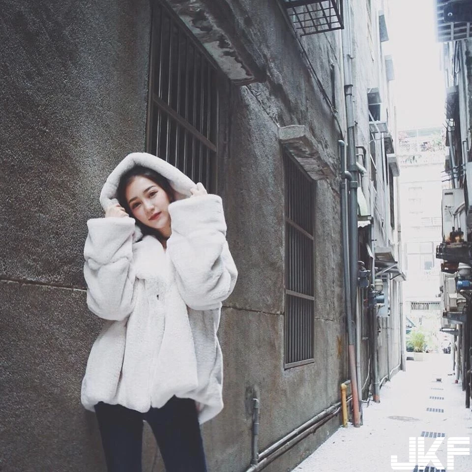 16801442.webp