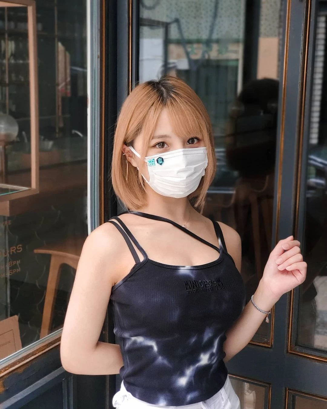 19501481.webp