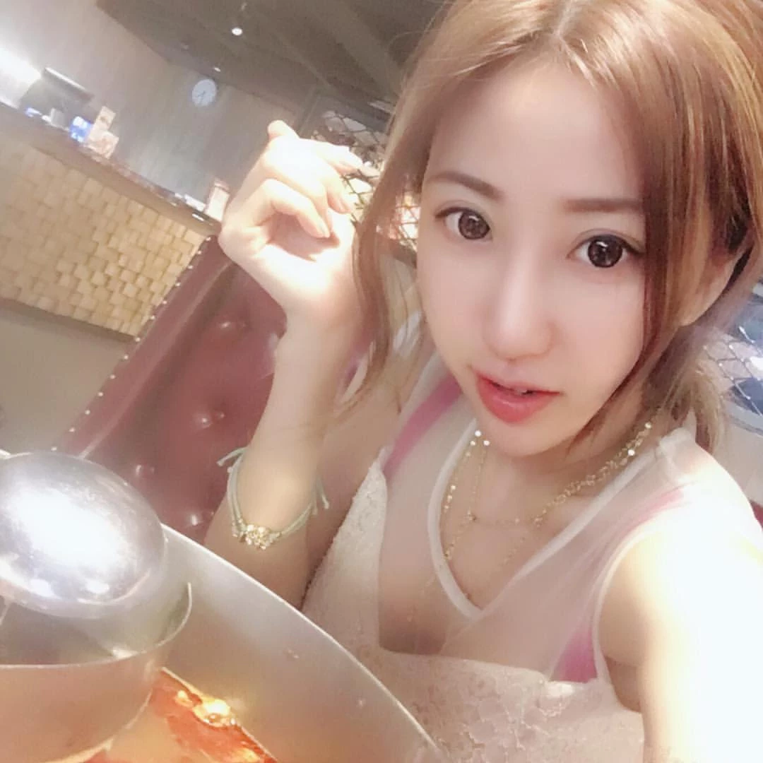 4213269.webp
