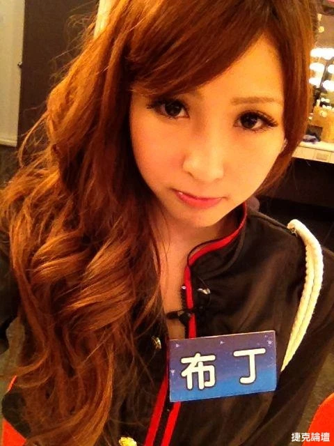 17407387.webp