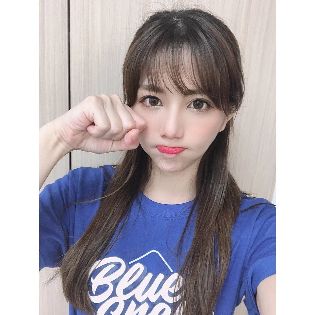 3895081.webp