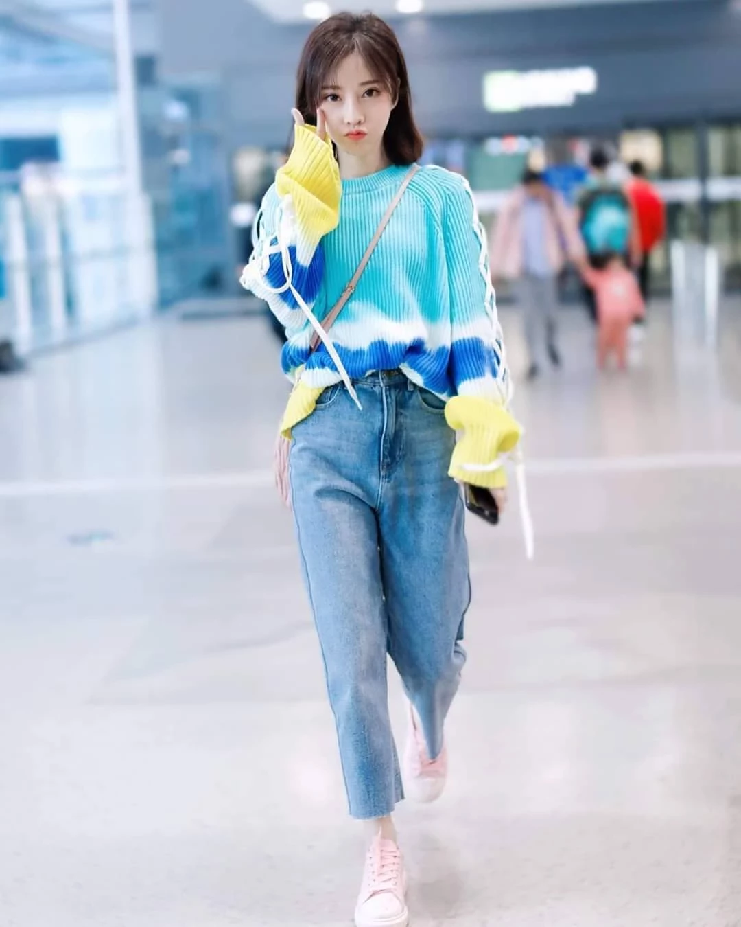 4354000.webp