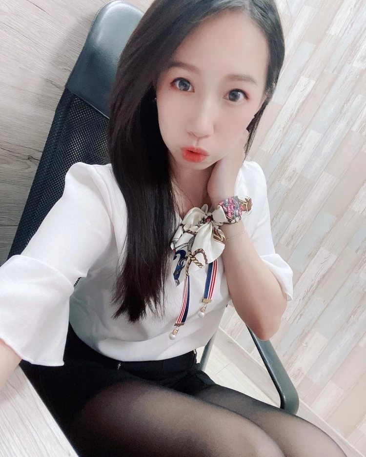 3895516.webp
