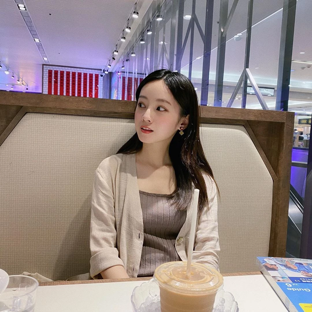 3904194.webp