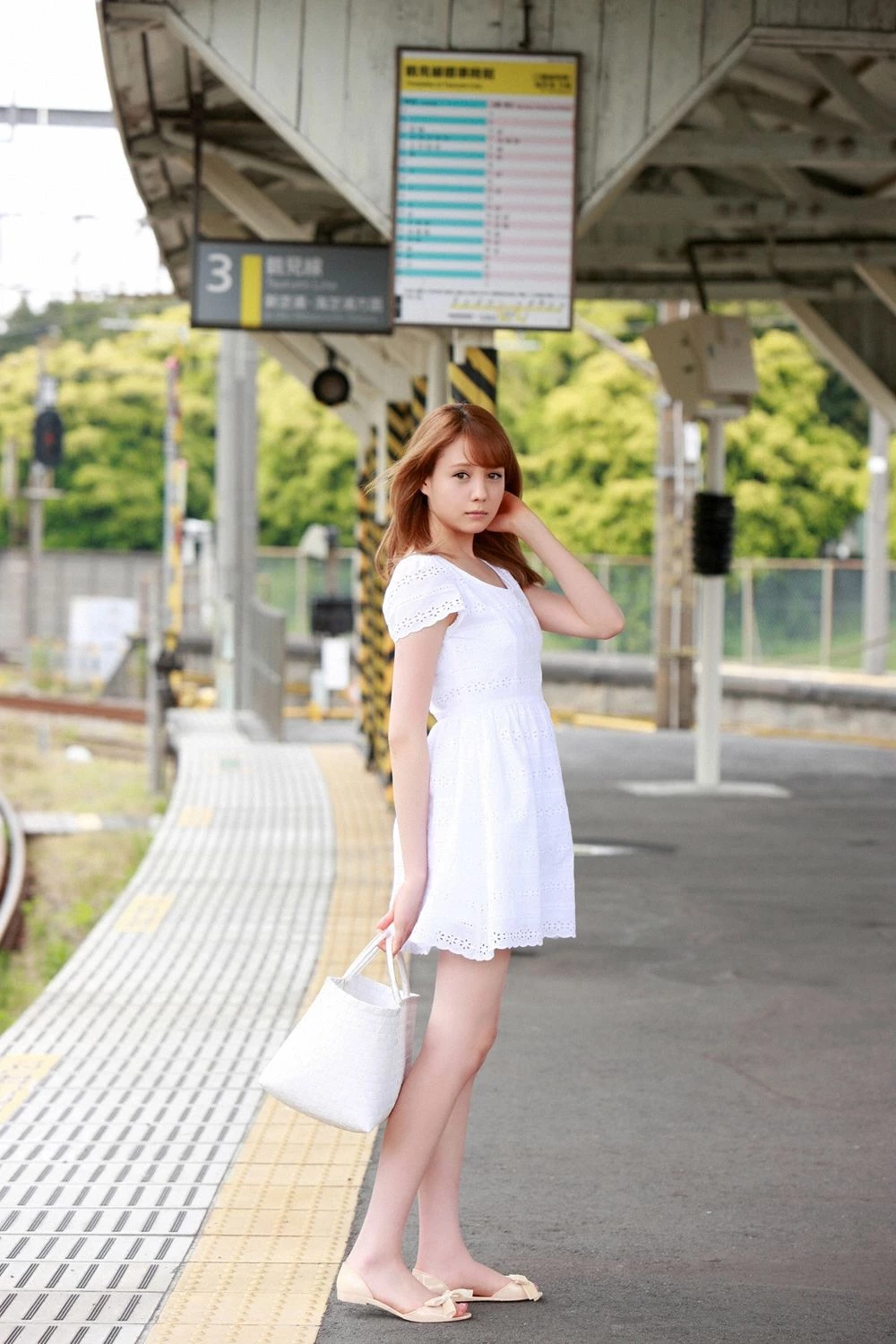 30601923.webp