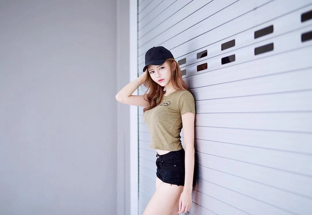 4354035.webp