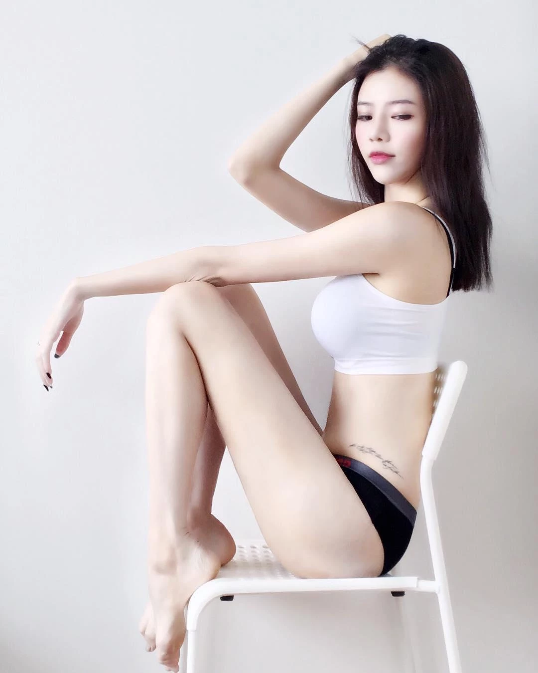 4354050.webp