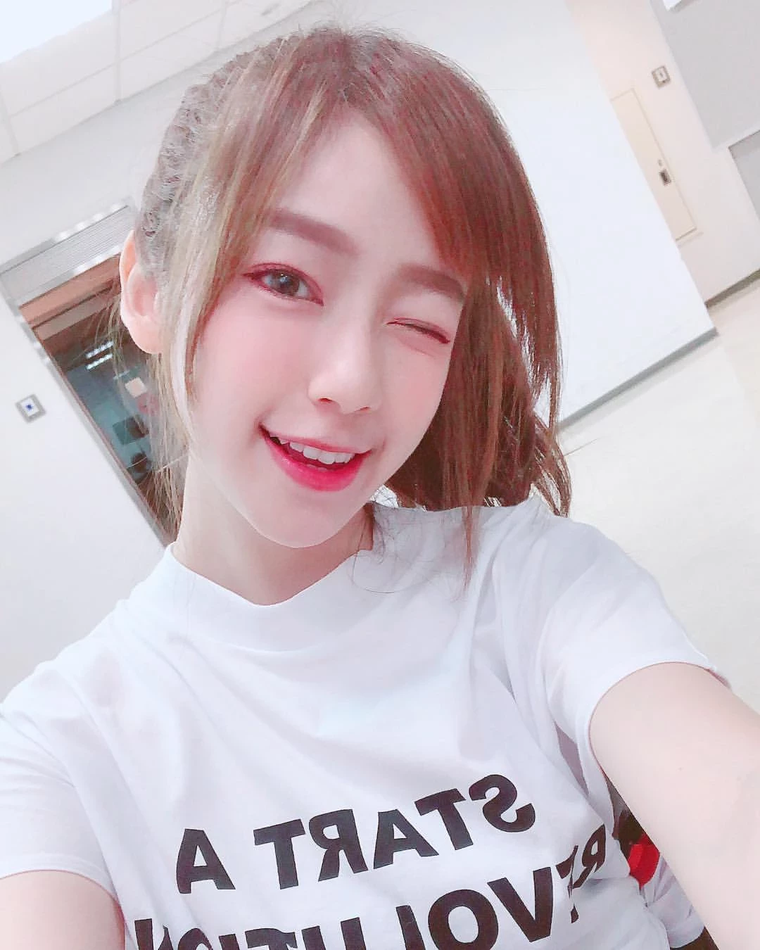 4415710.webp