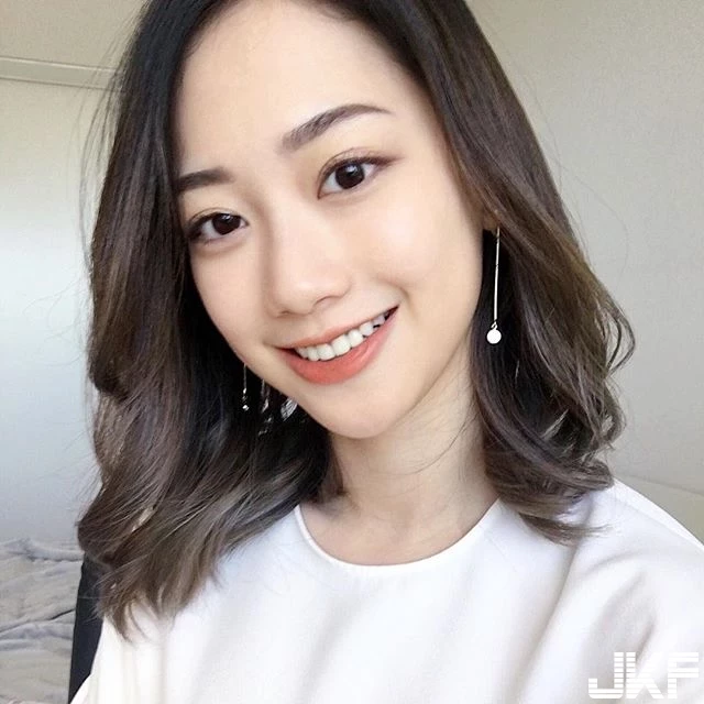 5012641.webp