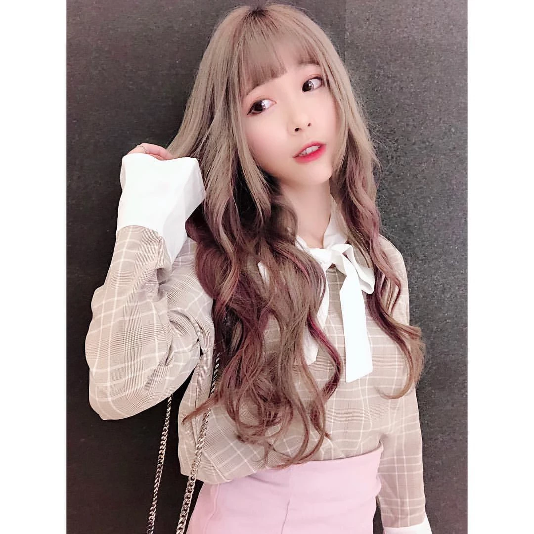 4300929.webp