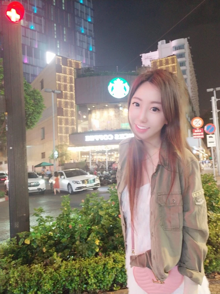 4107727.webp