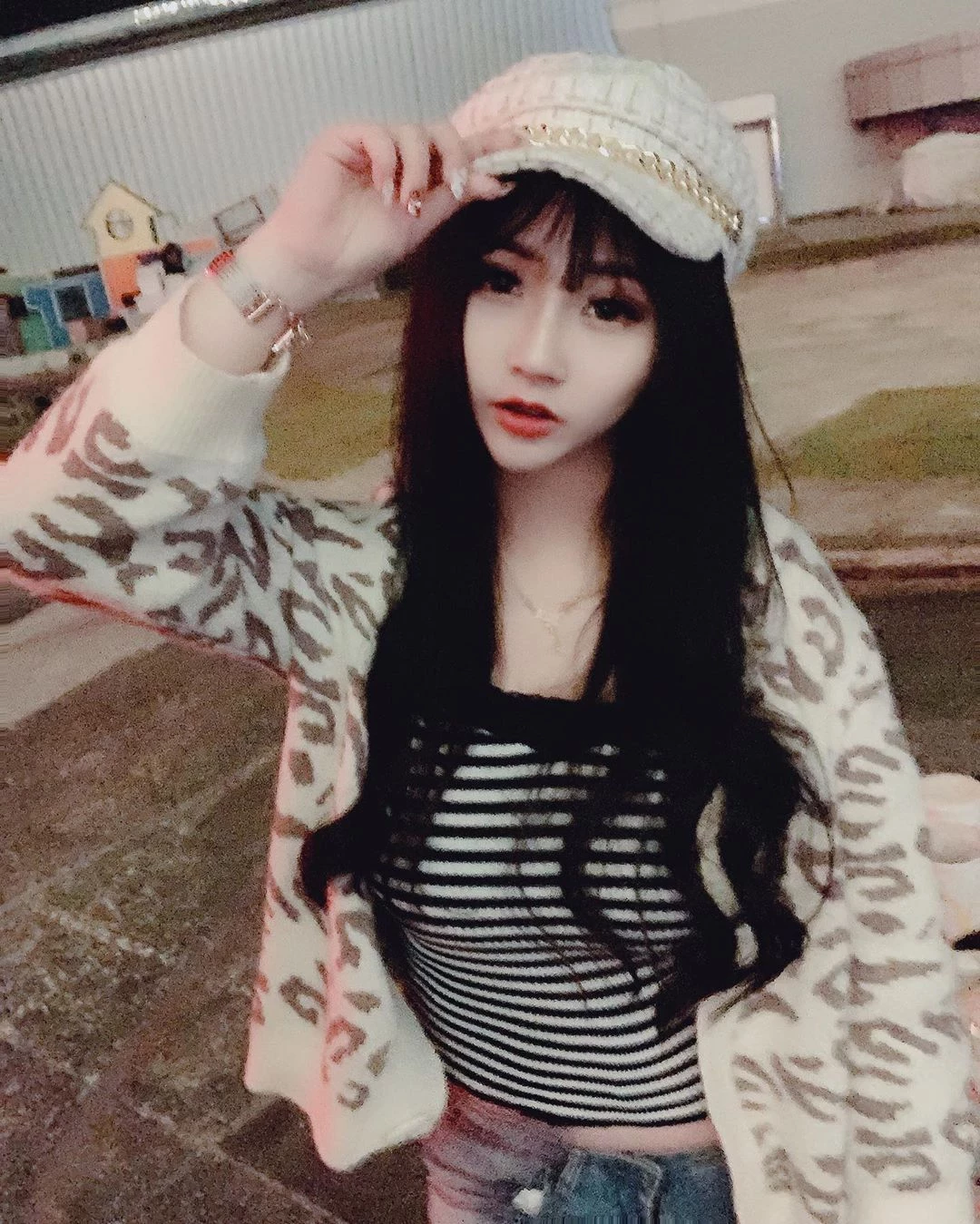4111708.webp