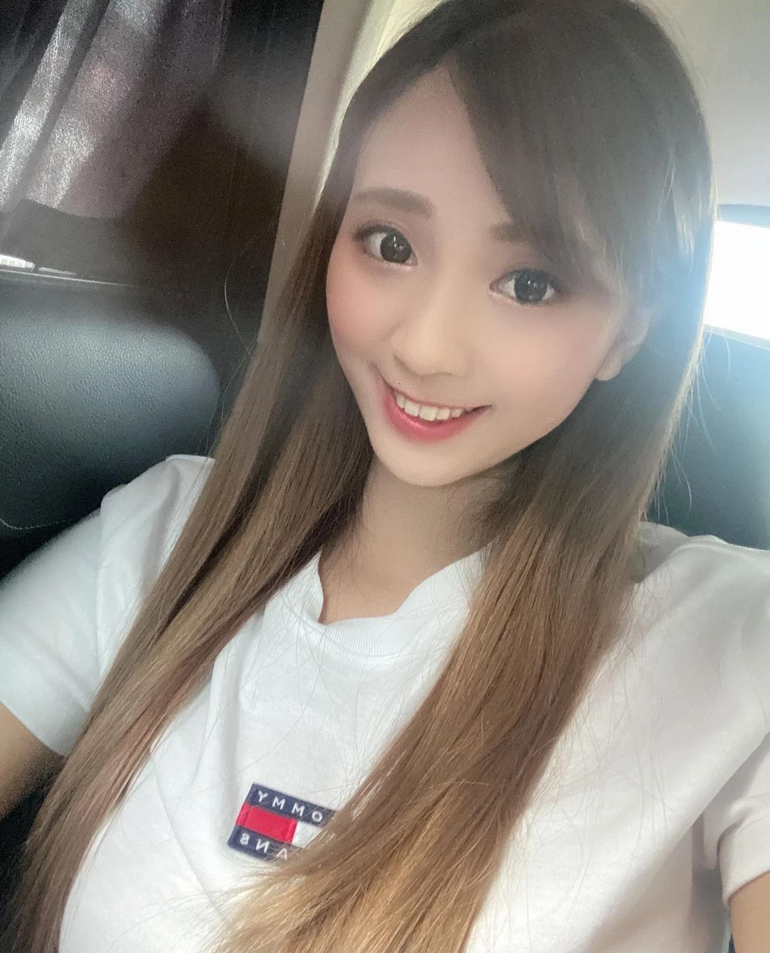 19541445.webp