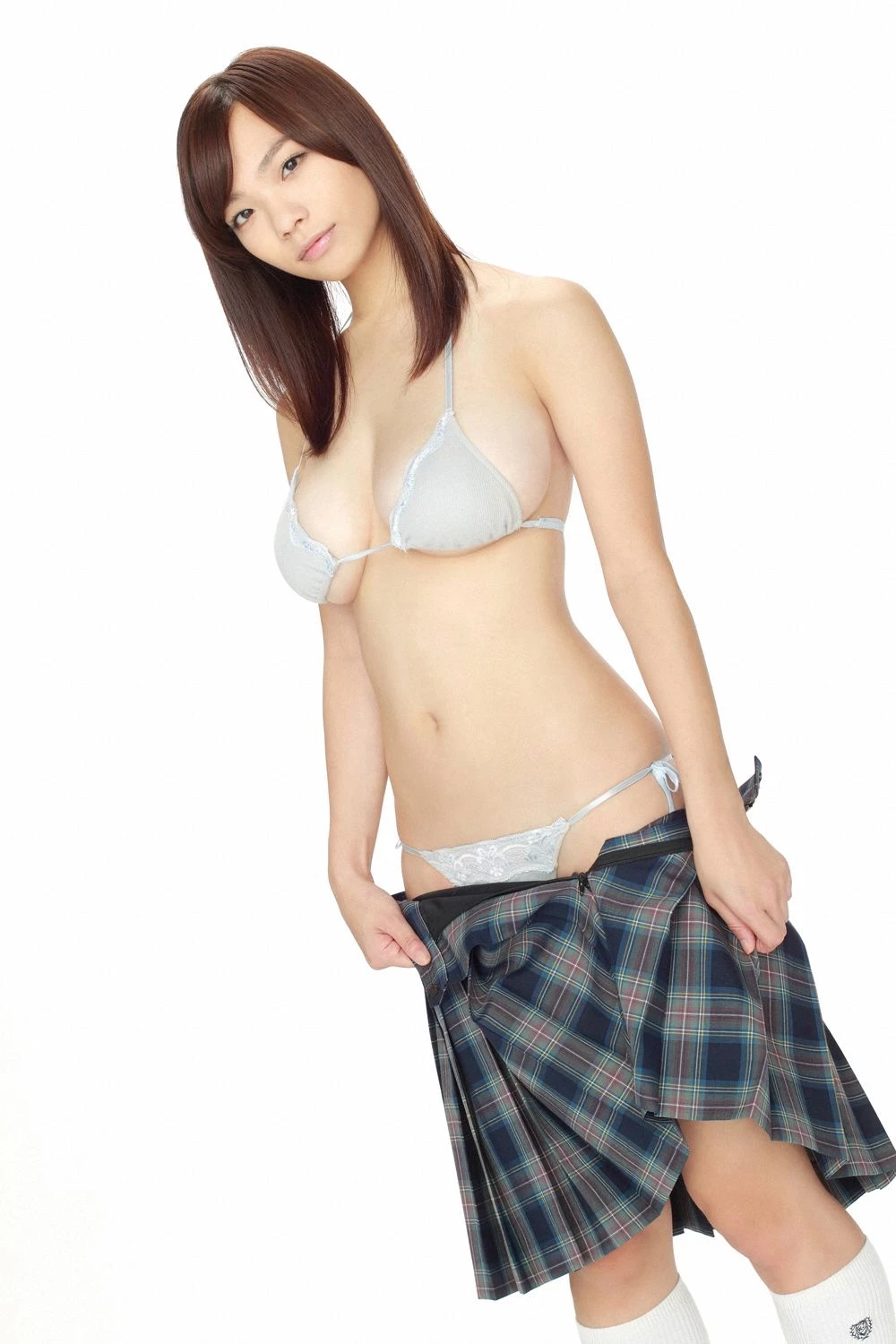 30637850.webp