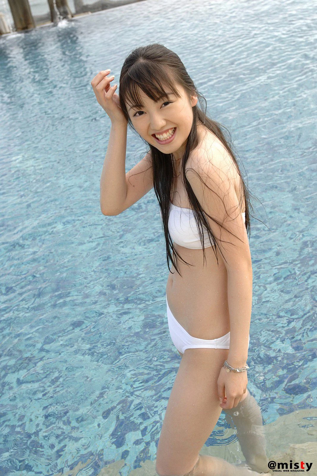 30630859.webp