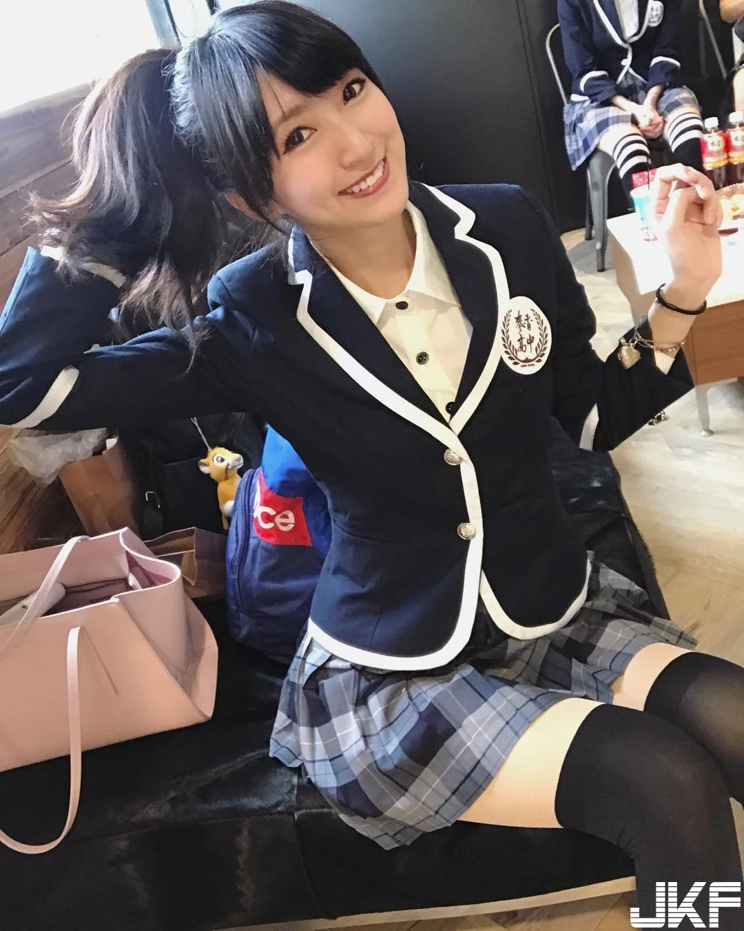 4894756.webp