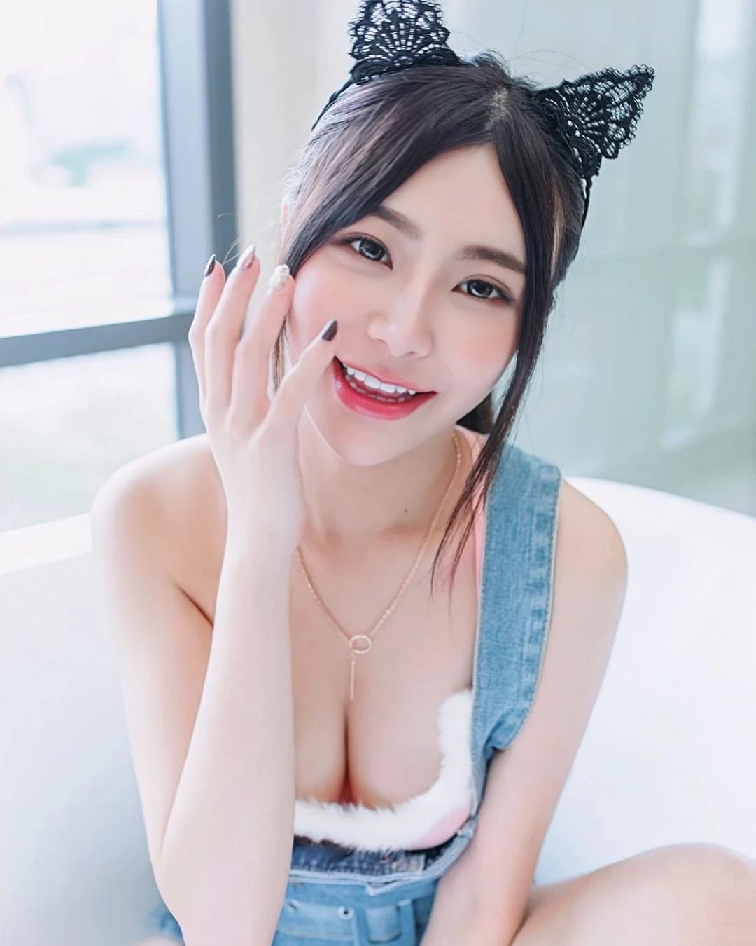 3913077.webp