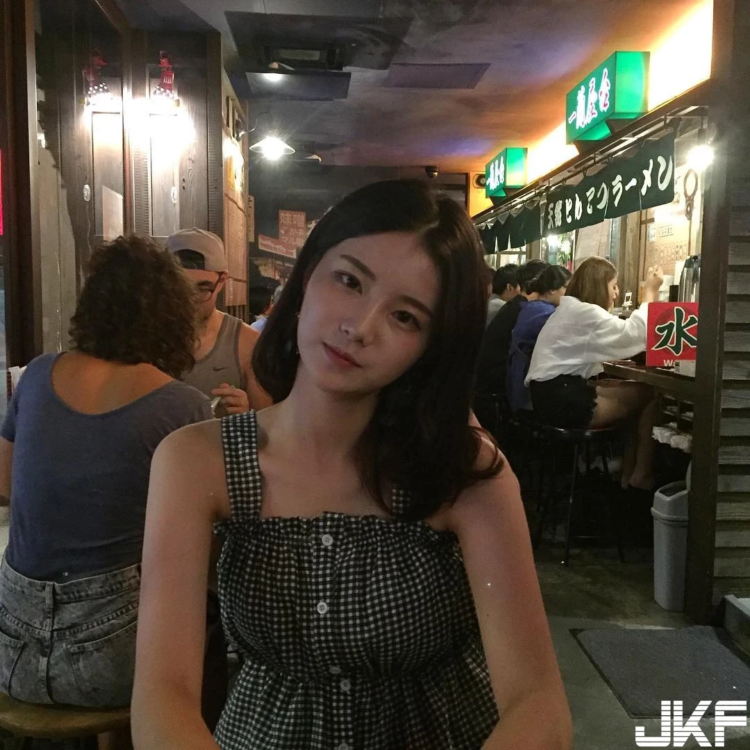 7253082.webp