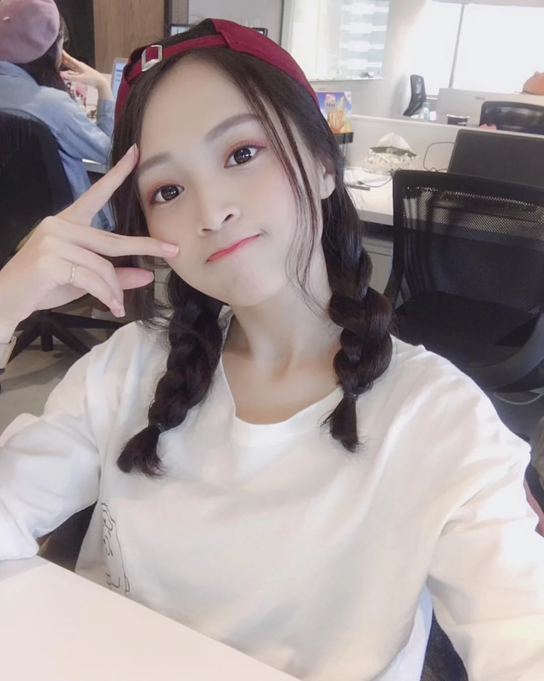 4284117.webp