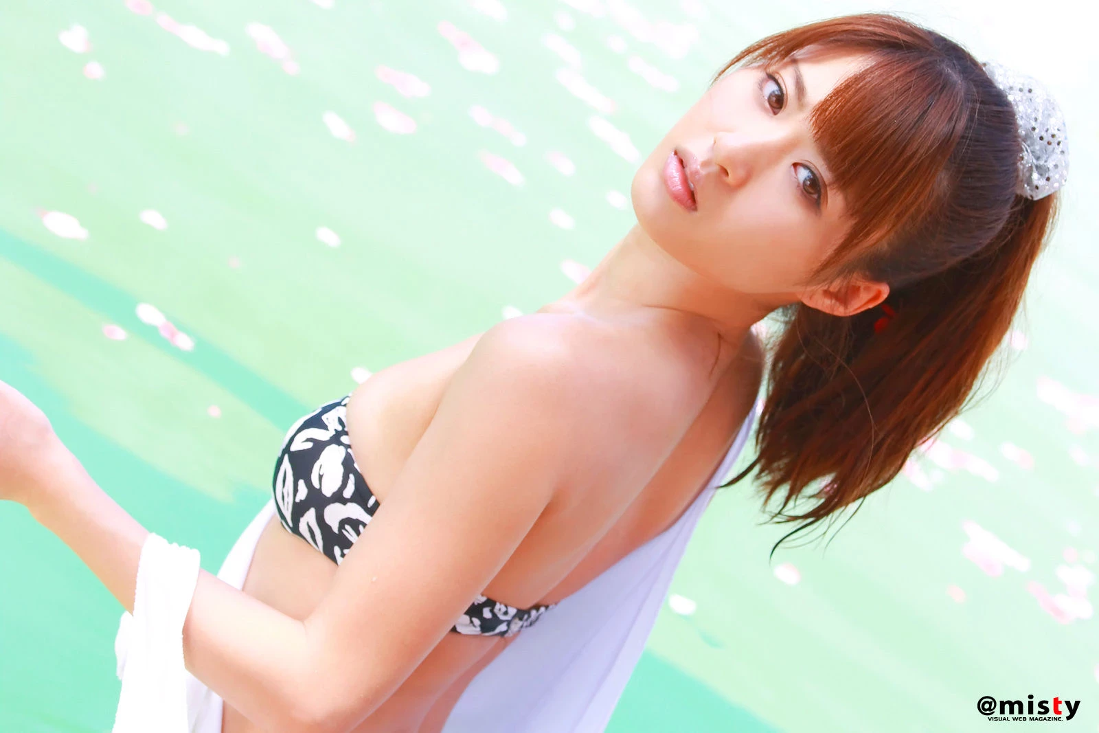 30564102.webp