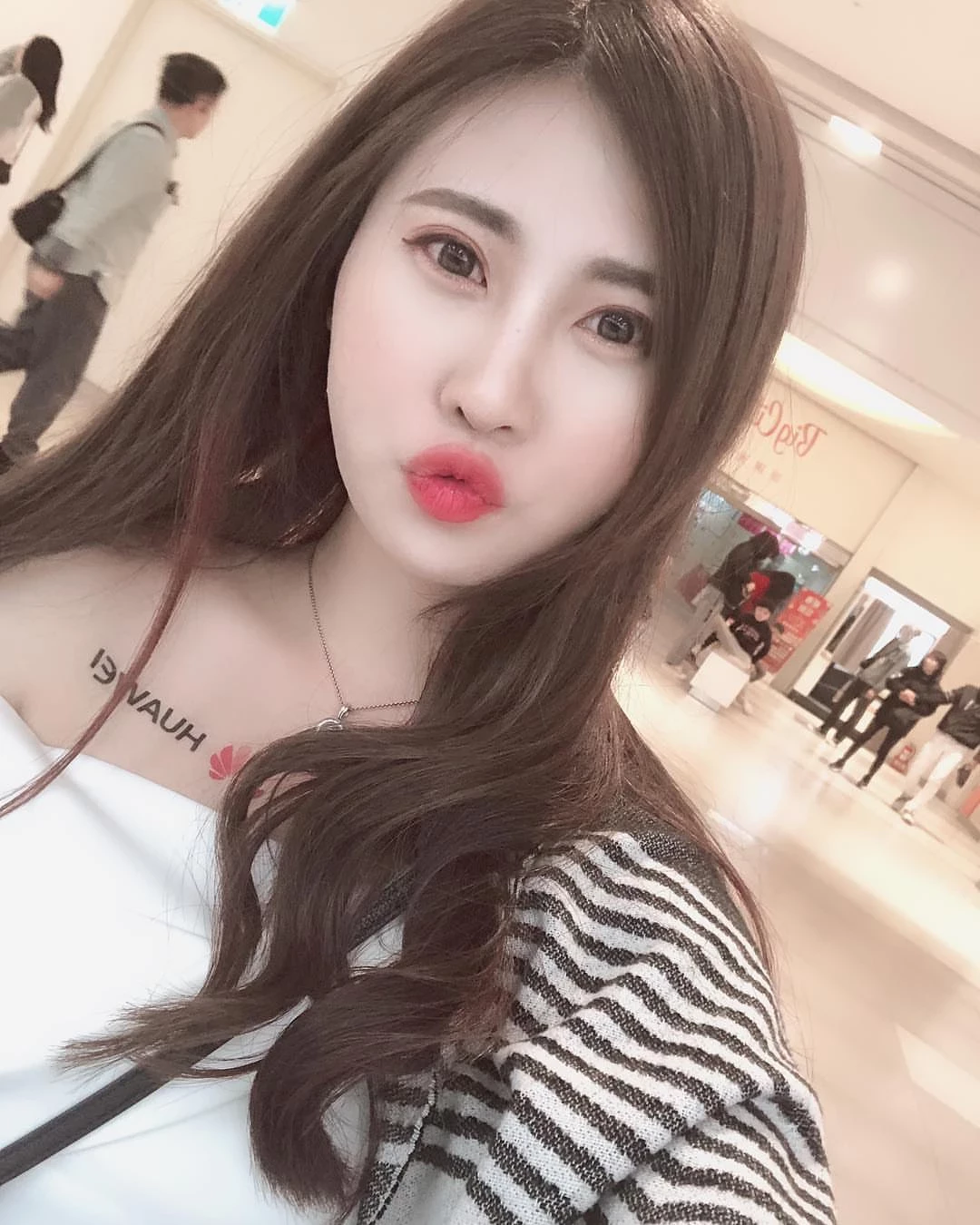 4463514.webp