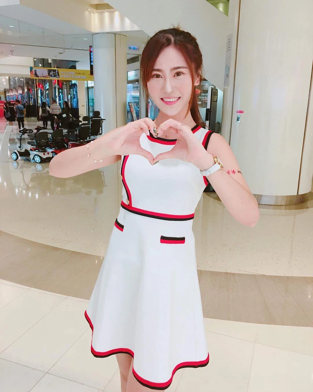 4463515.webp
