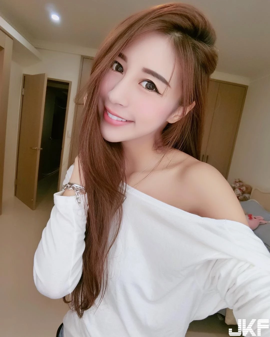4982967.webp