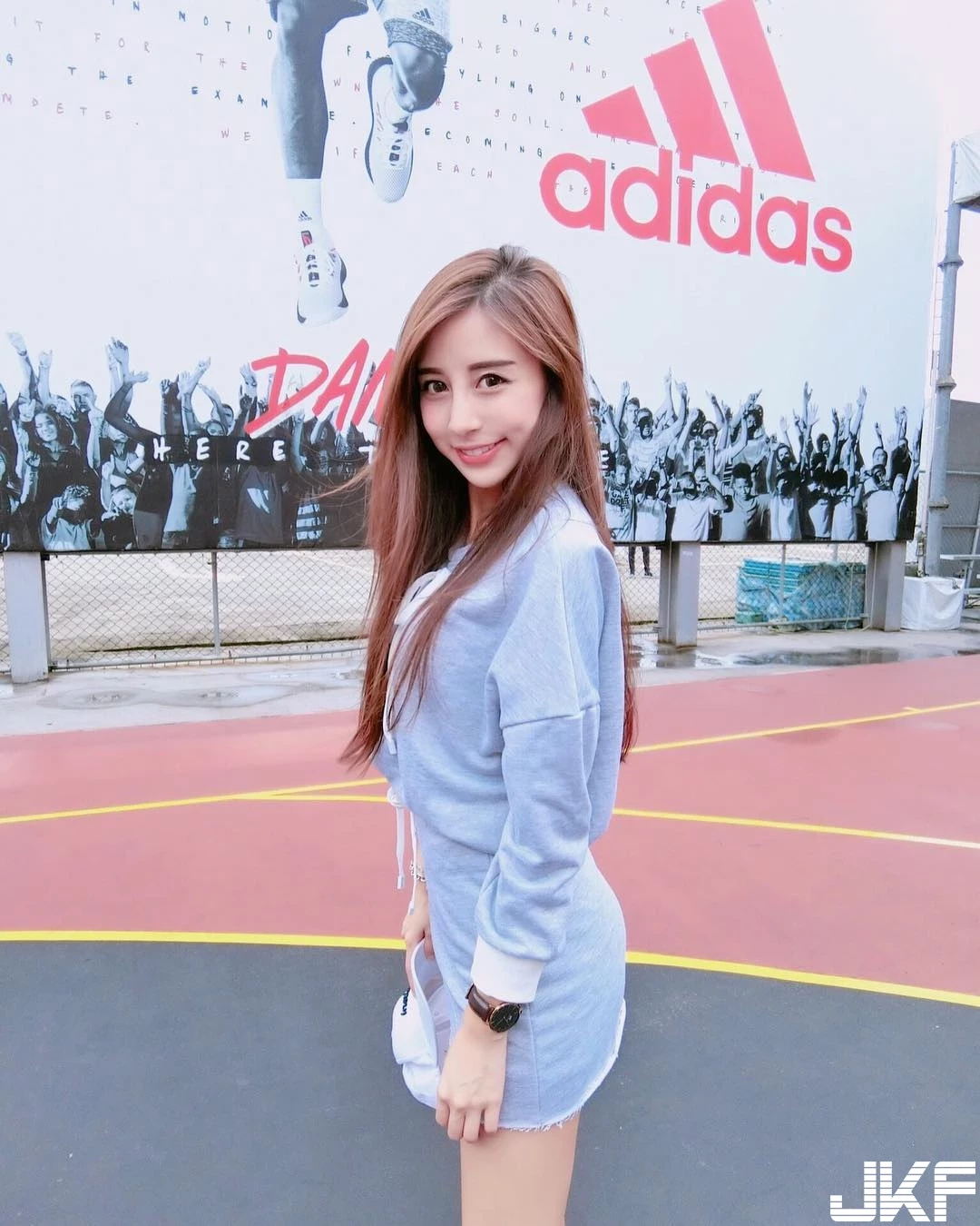 4982966.webp