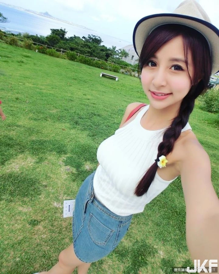 4982985.webp