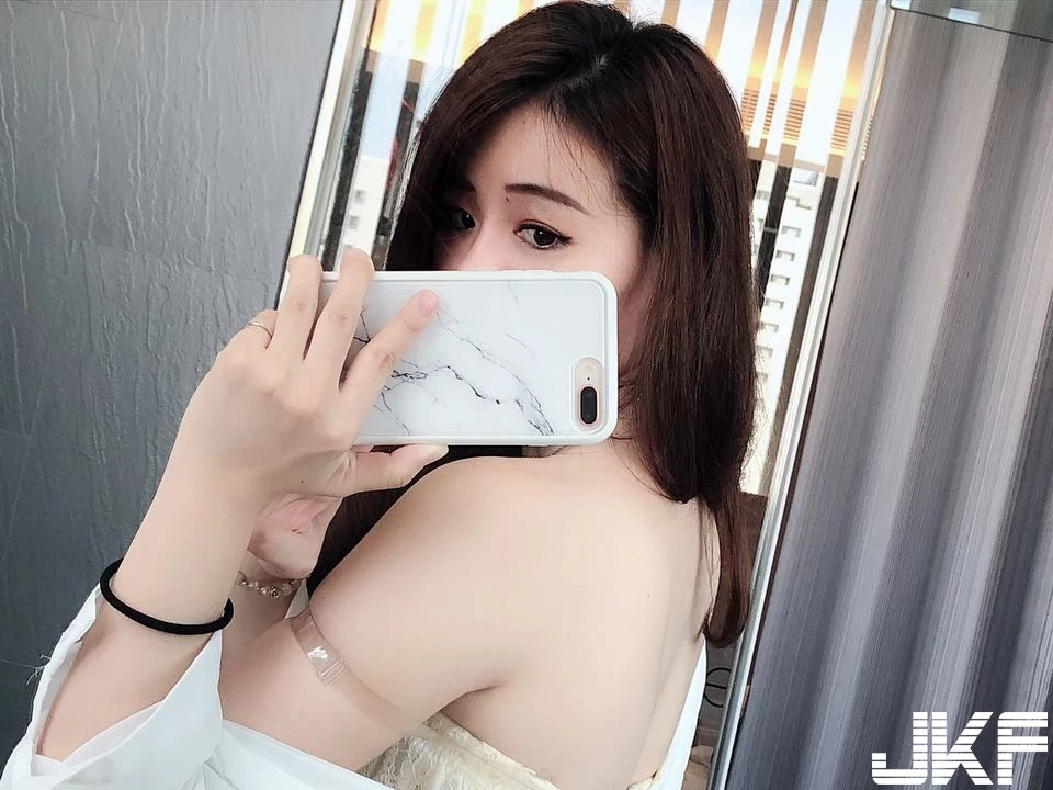 4572832.webp