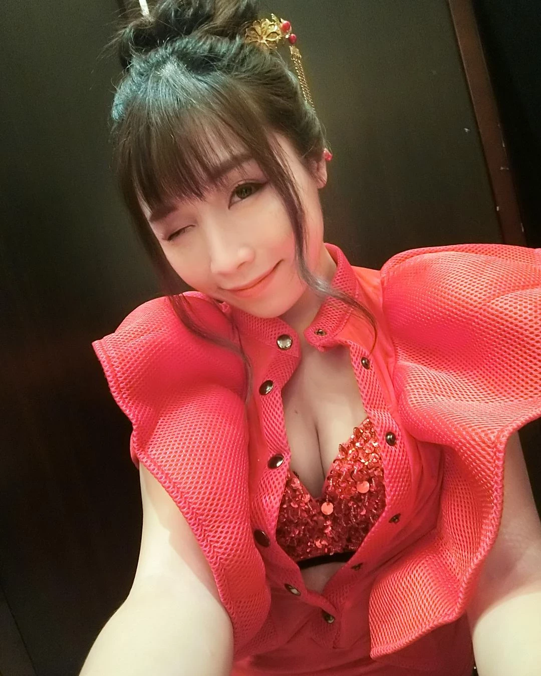 4275711.webp