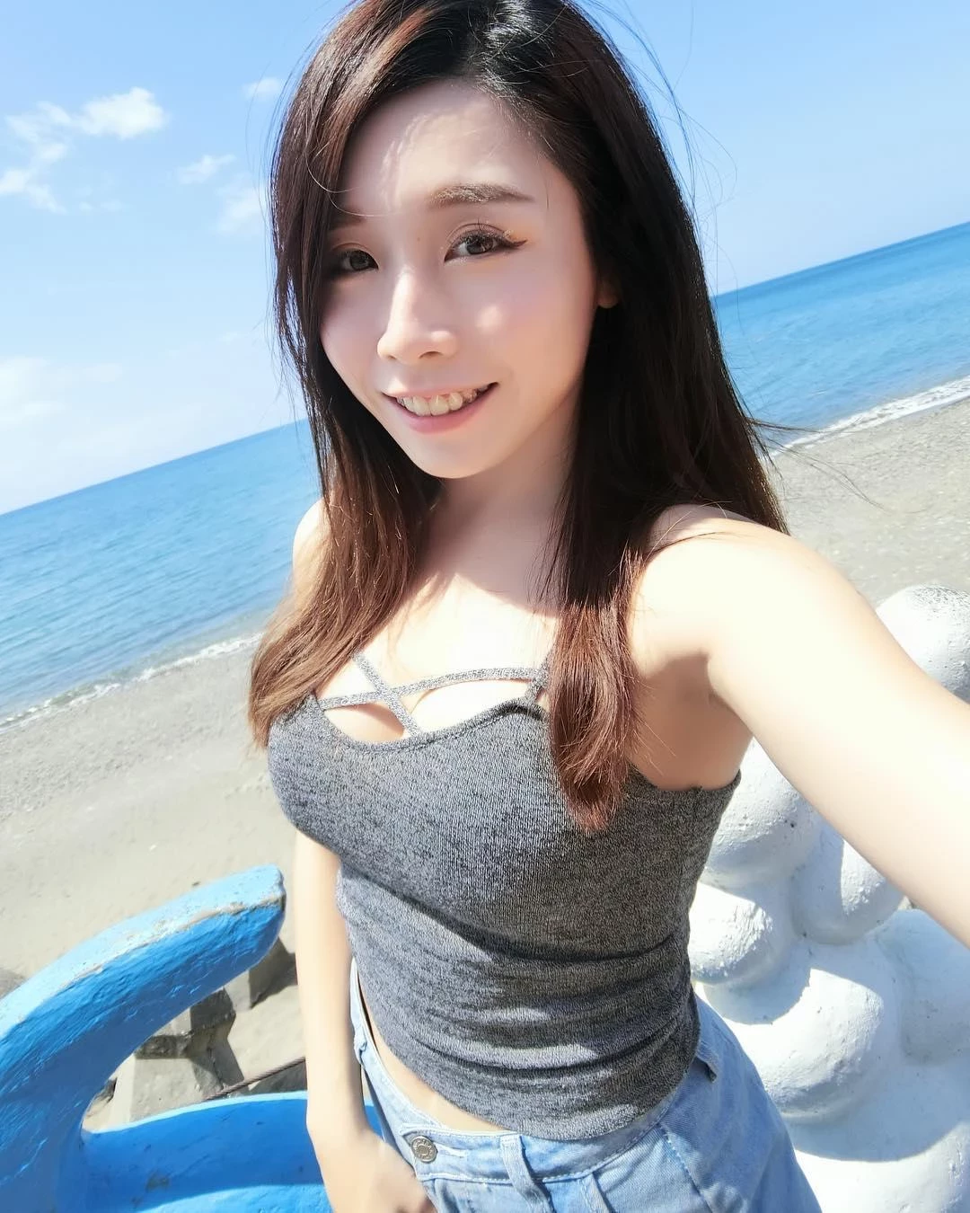 4275693.webp
