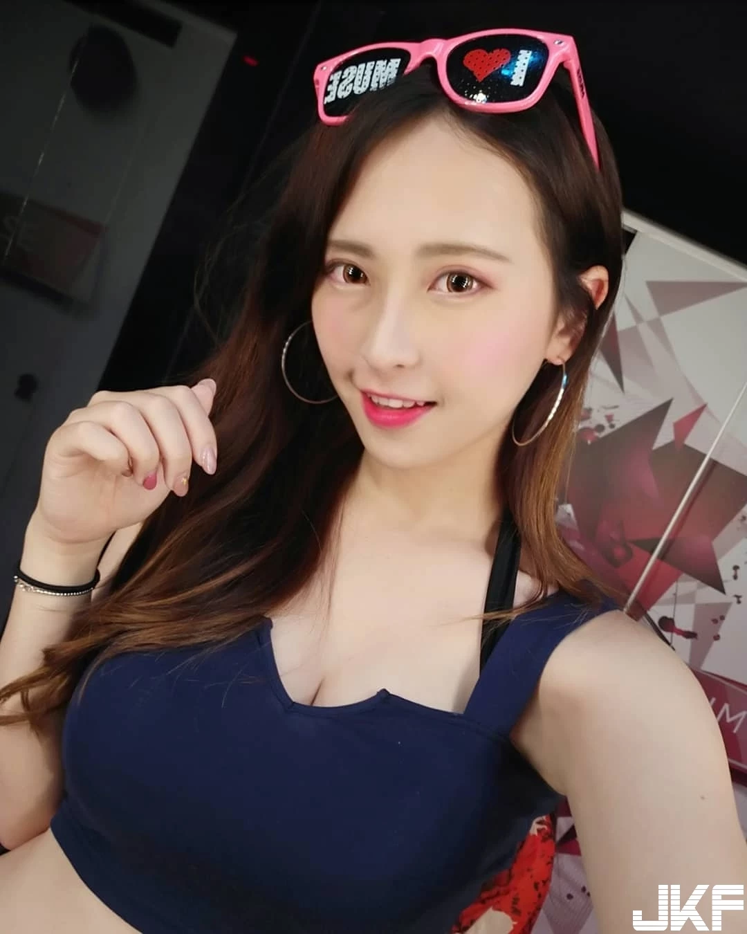 4523040.webp