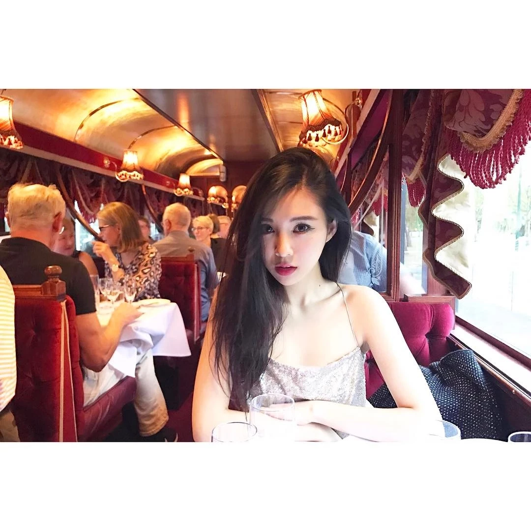 16773776.webp