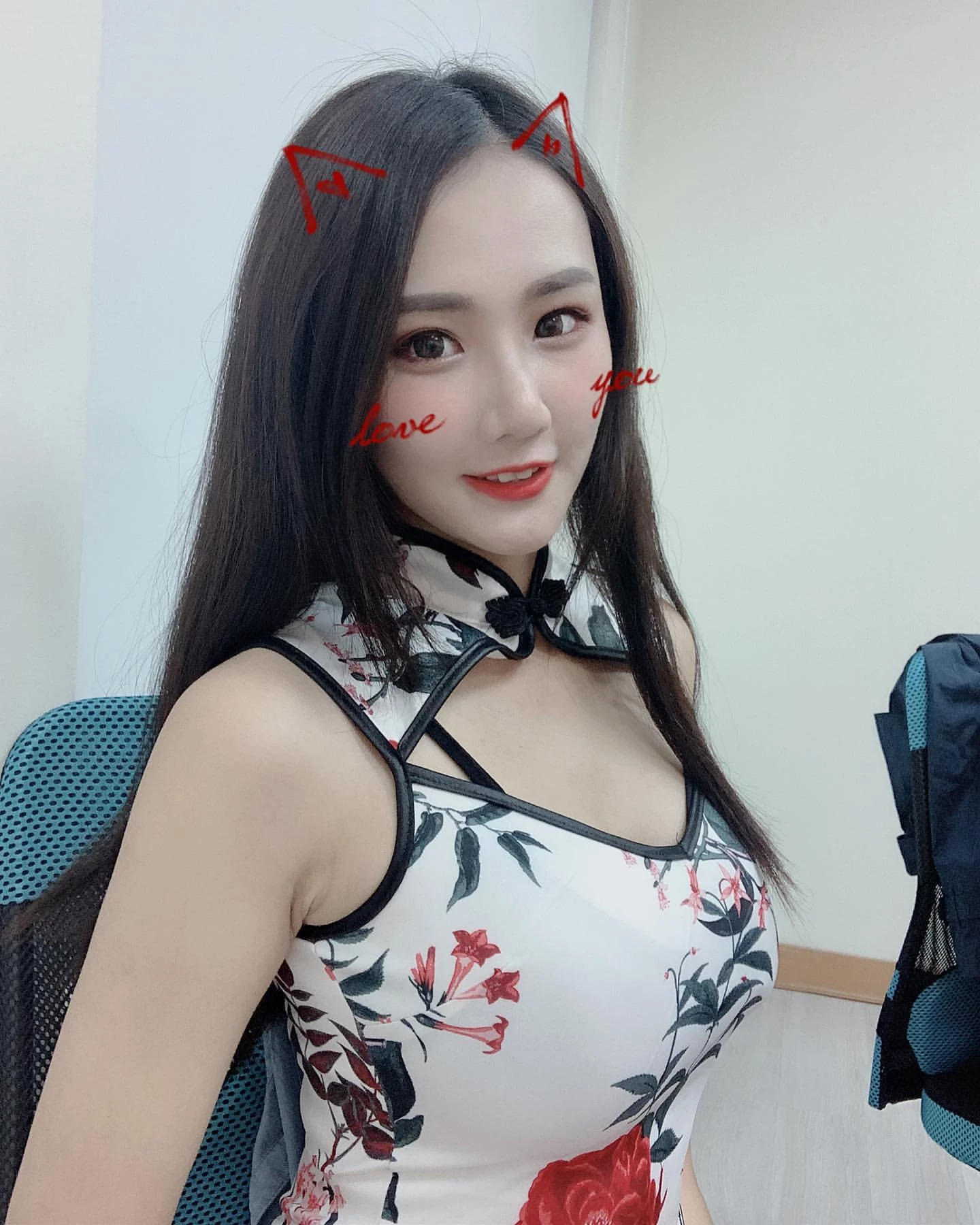 4347075.webp