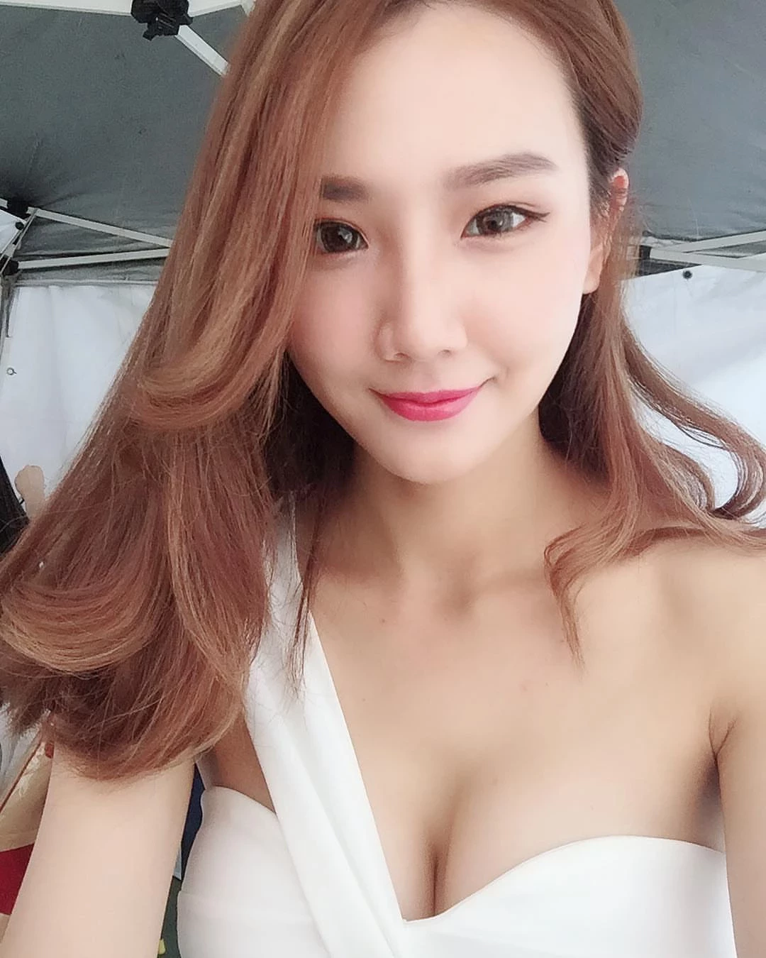 4347084.webp