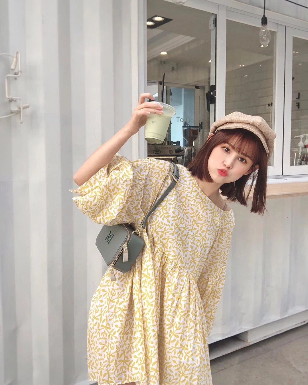 3932003.webp
