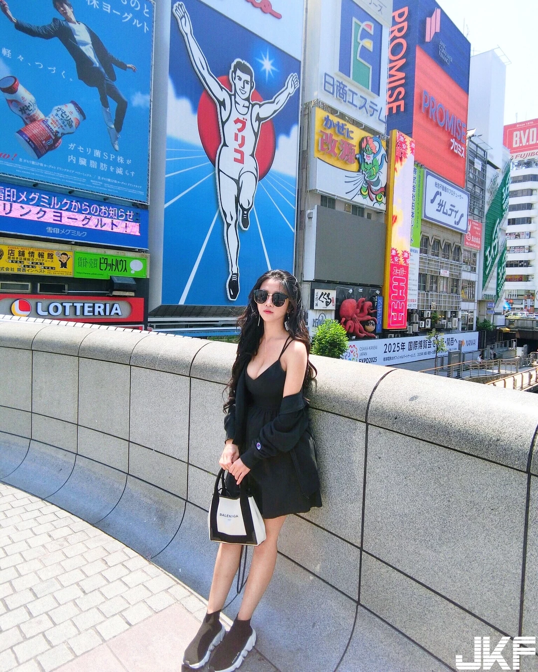 4691406.webp
