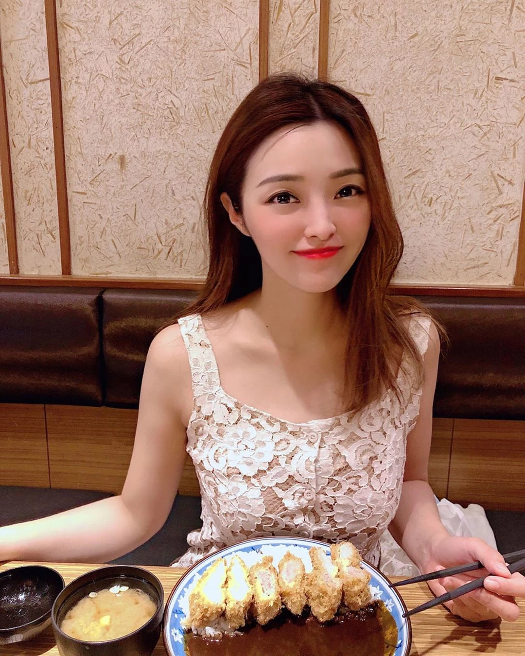 3932130.webp