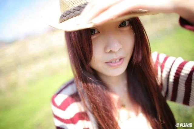 17560136.webp