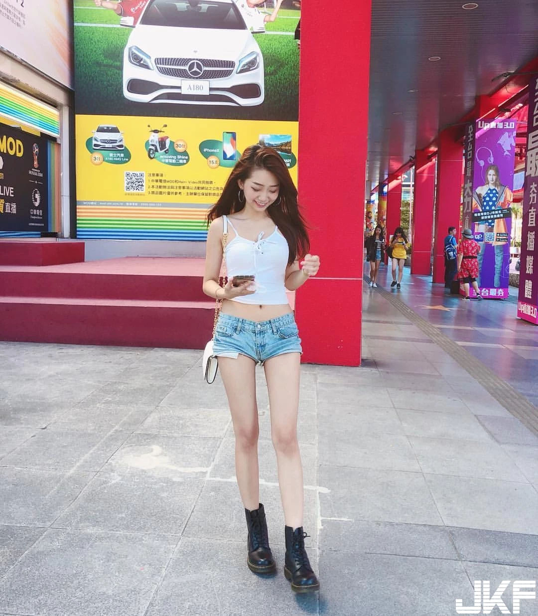 4730137.webp